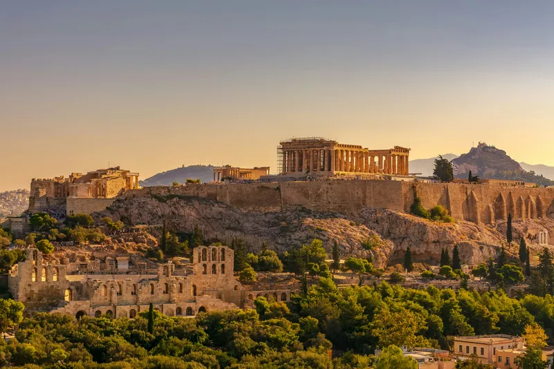 الأكروبوليس ومعبد البارثينون في أثينا وقت الغروب