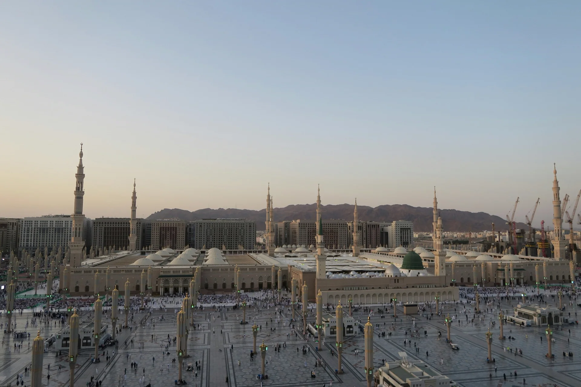 رحلات فنادق المدينة مع إطلالة